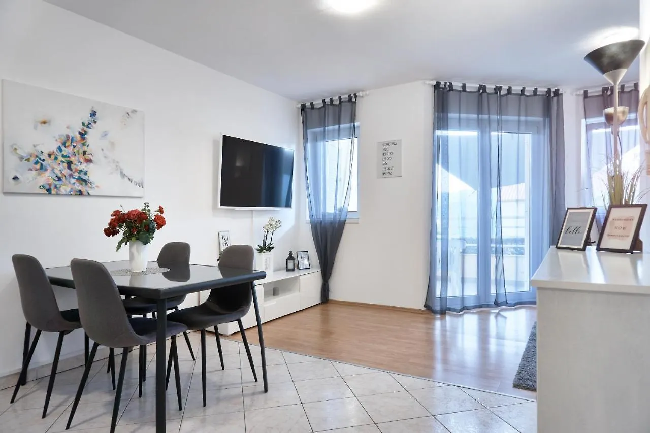 Del Mar Rabac Apartment